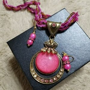 Beaded necklace with matching earrings